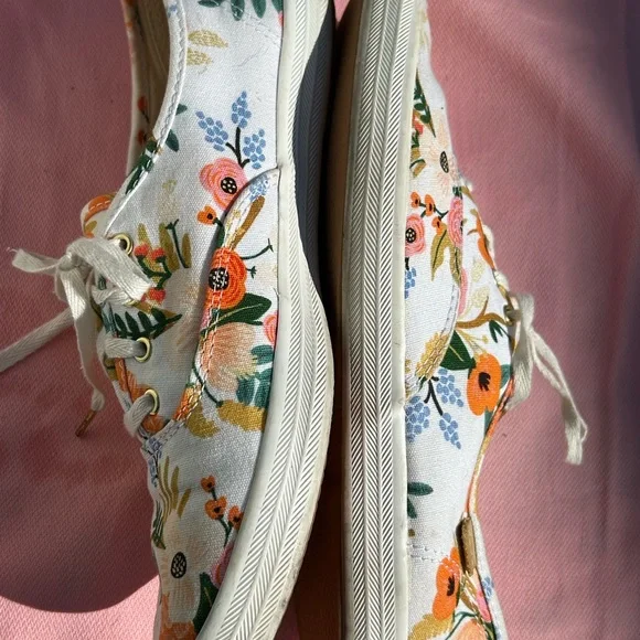 Rifle Paper Company Keds in the Lively Floral design Size 7.5 - Picture 6 of 14
